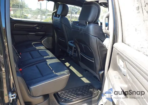 2021 Ram 1500 Limited 4X4 5'7 Box z USA, uszkodzony, nr VIN 1C6SRFHT8MN553852